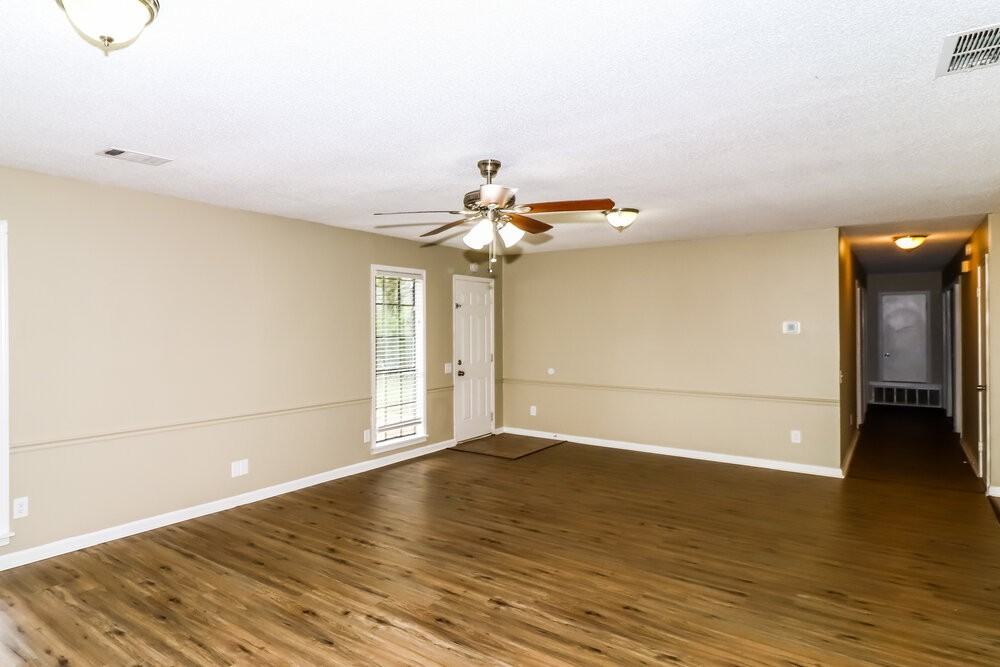 4784 Ross Rd - Photo 6 of 16