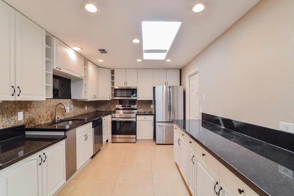 1343 San Felipe Ct - Photo 6 of 19
