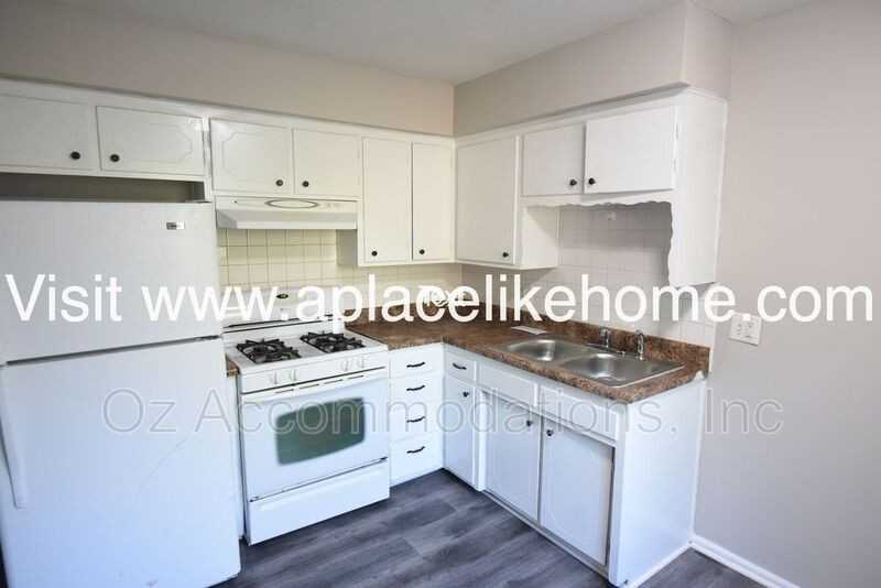 1725 N 76th Ter - Photo 7 of 13