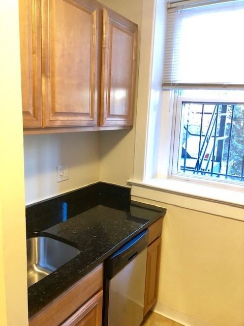 The Preston - Photo 3 of 29