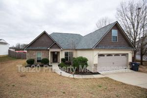 featured image of 3100 Gatewood Dr
