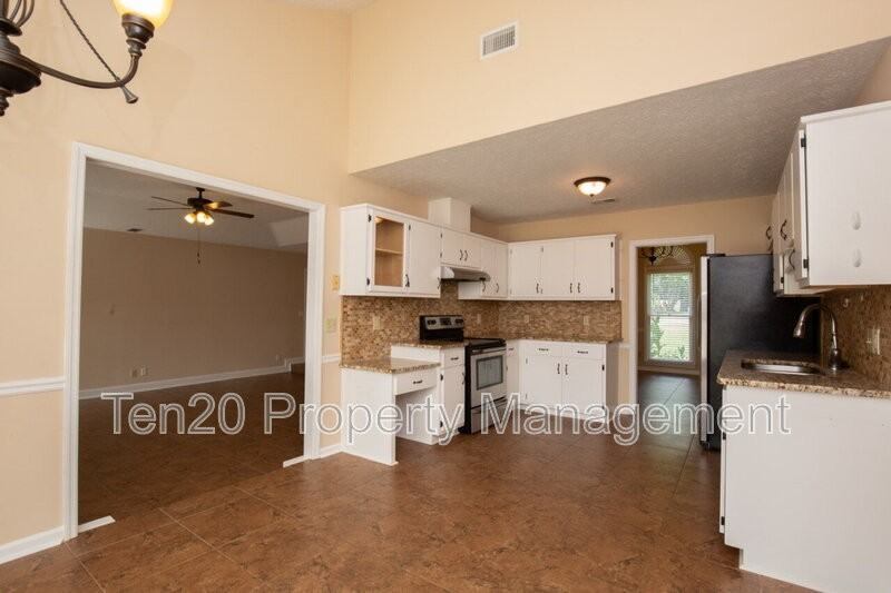 11 Leah Ct - Photo 6 of 20