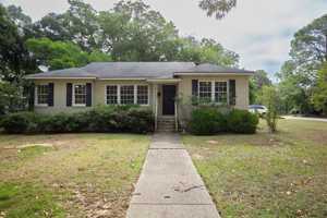 featured image of 1706 Wells Dr