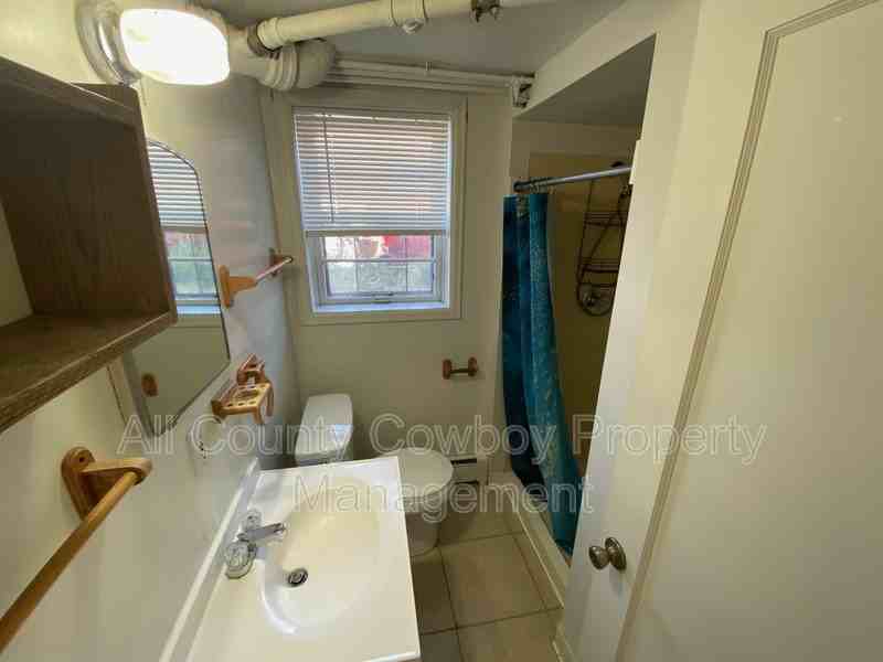 N 12th St - Photo 4 of 8