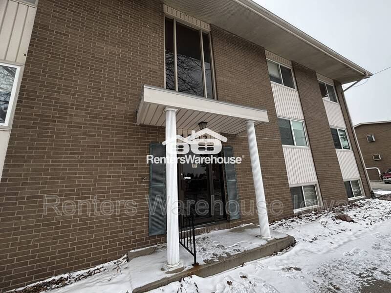 6202 Nw 62nd Ave #4 - Photo 3 of 20