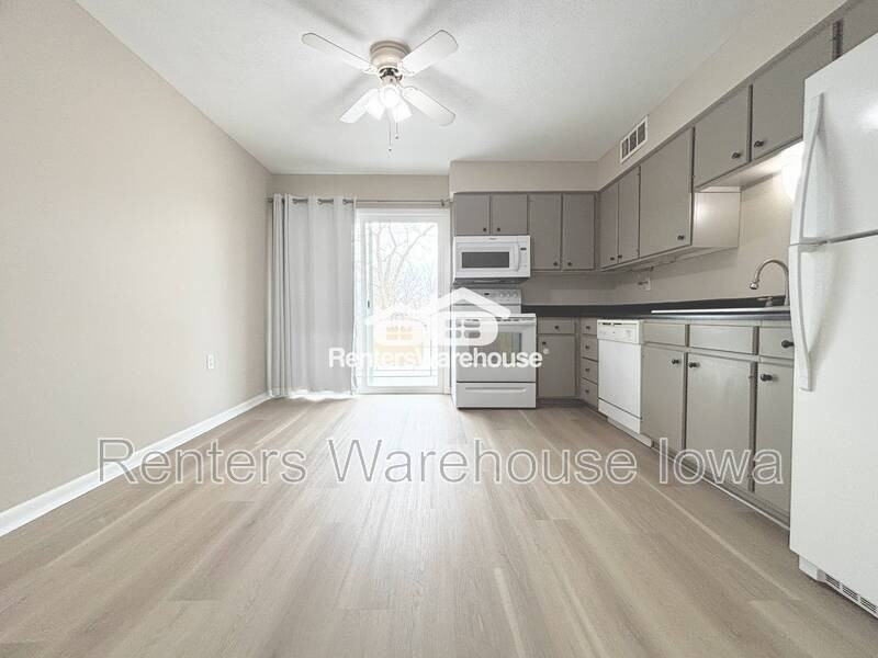 6202 Nw 62nd Ave #4 - Photo 4 of 20