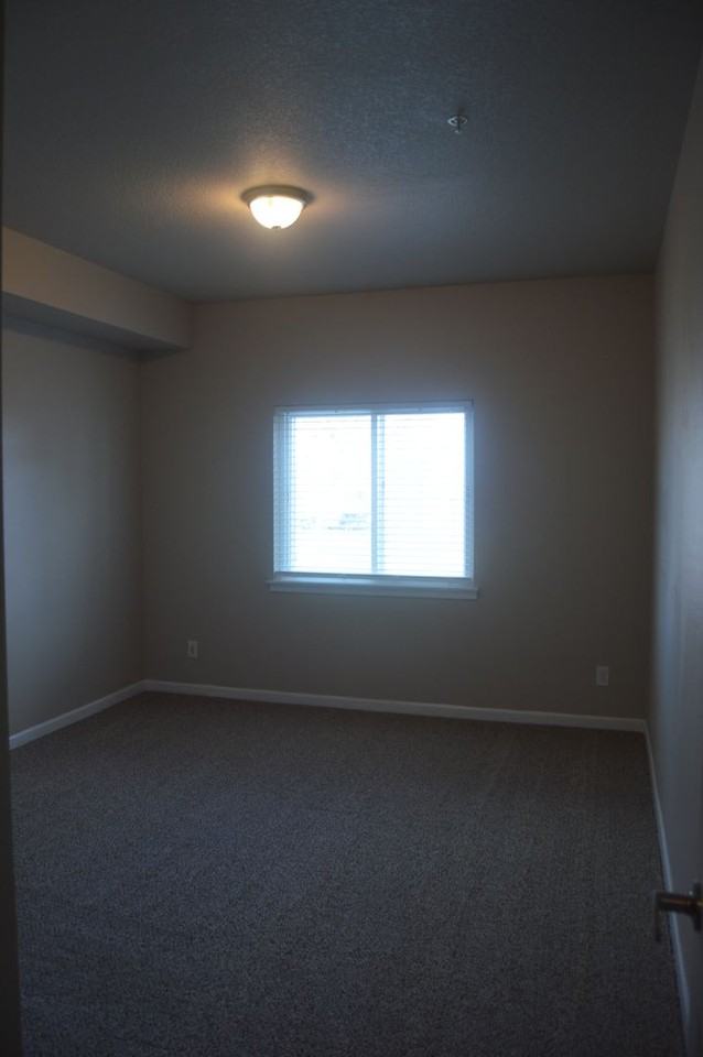 May's Landing Apartments - Photo 7 of 8