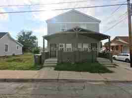 featured image of 1402 Charles St