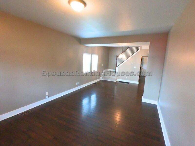 1402 Charles St - Photo 2 of 17