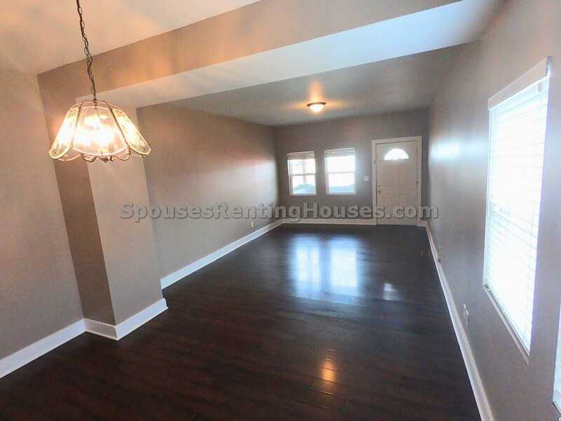 1402 Charles St - Photo 3 of 17