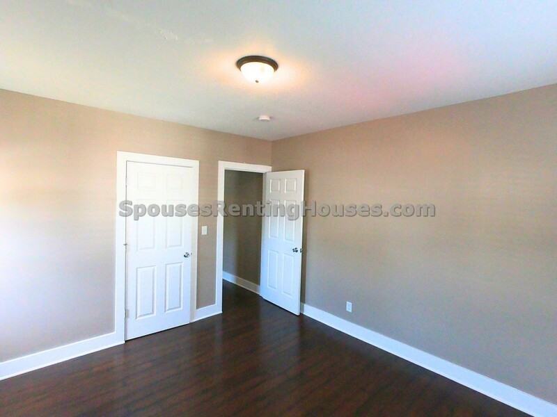 1402 Charles St - Photo 7 of 17