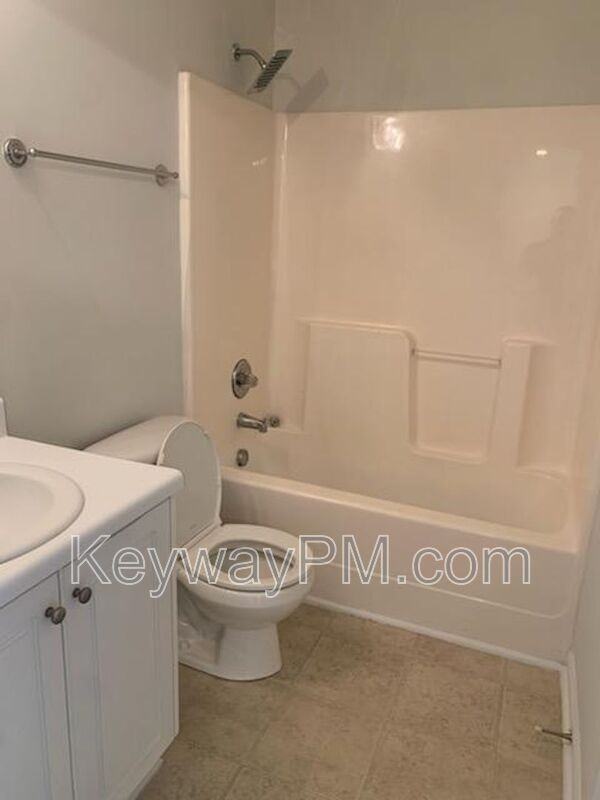 130 Bennington Ln - Photo 7 of 10