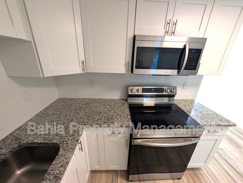 8004 N Boulevard - Photo 6 of 16