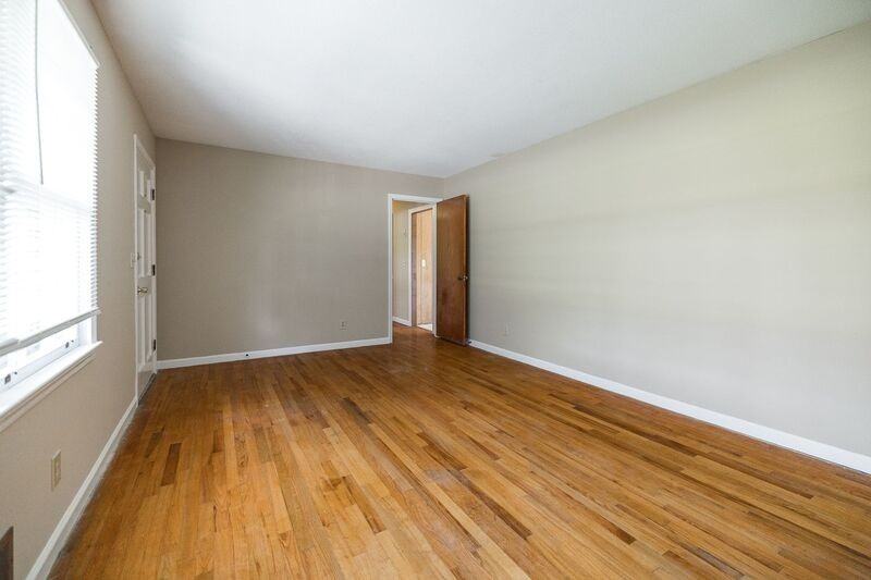 145 Smithonia Rd - Photo 4 of 23