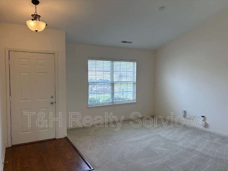 4209 Manasota Ct - Photo 5 of 24