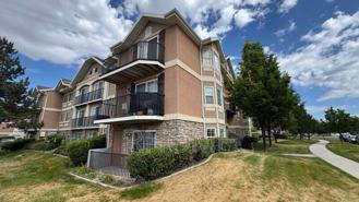 1617 W Treille Ct #I2B - Photo 1 of 1