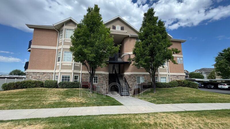 1617 W Treille Ct #I2B - Photo 6 of 16