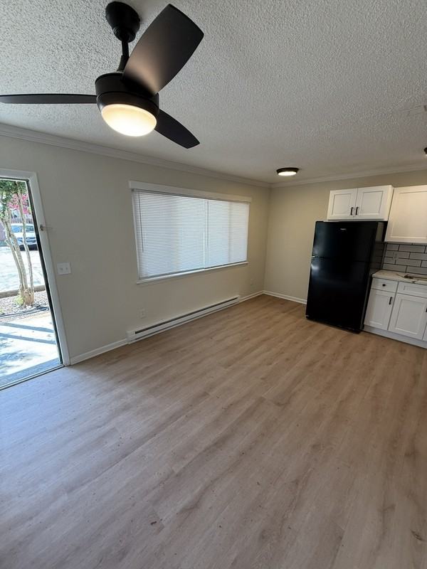 255 W Ocean View Ave - Photo 3 of 6