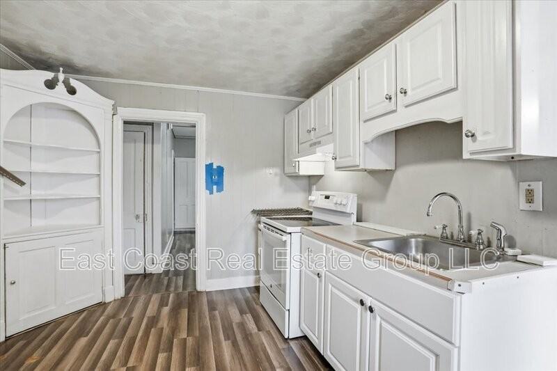 834 W Washington St #2 - Photo 2 of 23