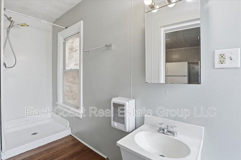 834 W Washington St #2 - Photo 6 of 23