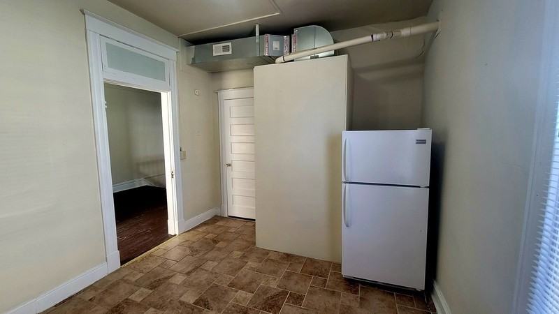 3013 2nd Ave #B - Photo 5 of 18