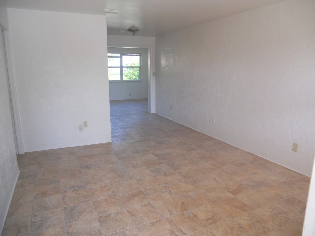 922 Lewis Dr #1 - Photo 2 of 9