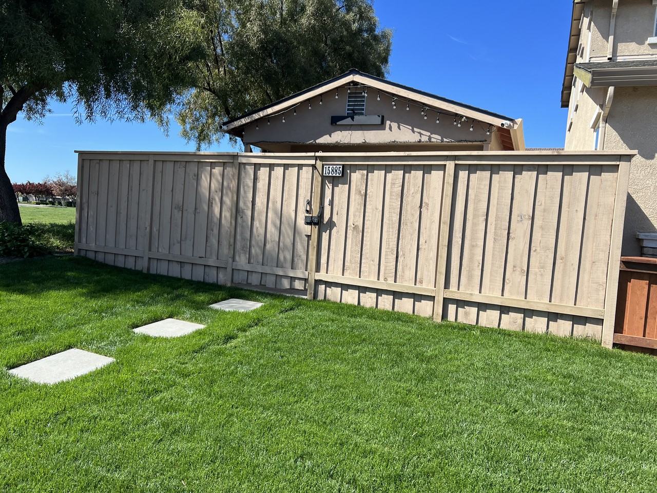 15885 Independence Avenue - Photo 6 of 18