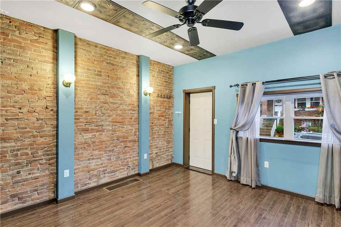 297 42nd St #1 - Photo 3 of 23