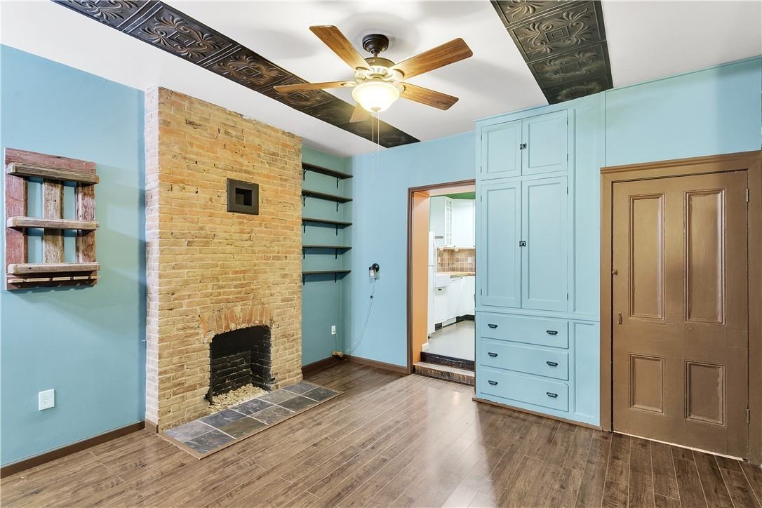 297 42nd St #1 - Photo 5 of 23