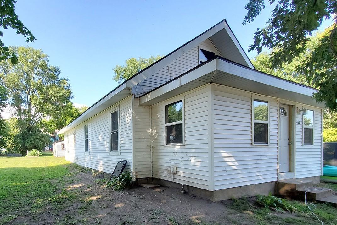 460 2nd St Nw #1 - Photo 3 of 20