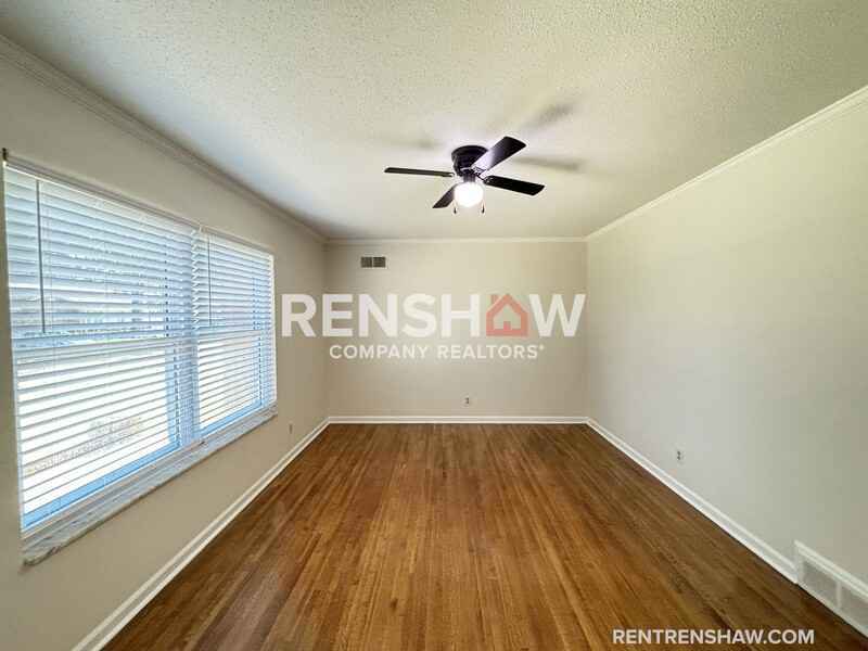 4985 Darlington Dr - Photo 4 of 37