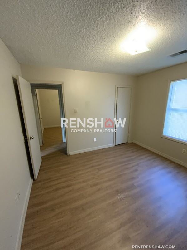 320 Harton Ave - Photo 2 of 19