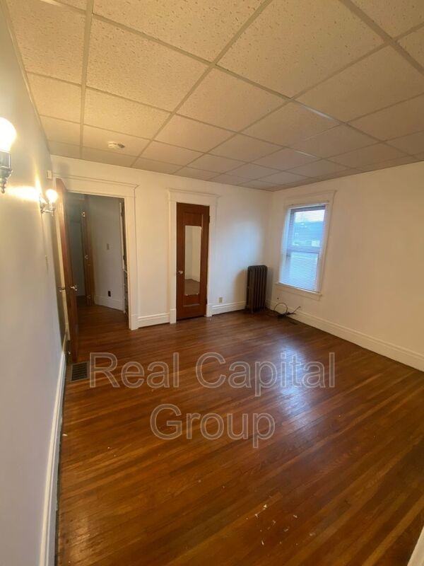 2161 Delaware Ave #REAR - Photo 2 of 8