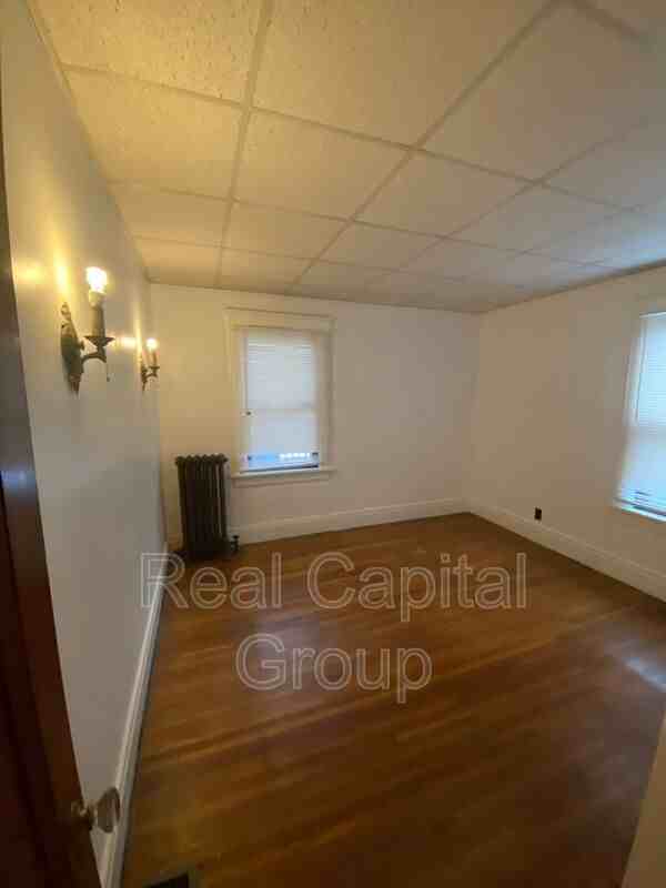 2161 Delaware Ave #REAR - Photo 7 of 8