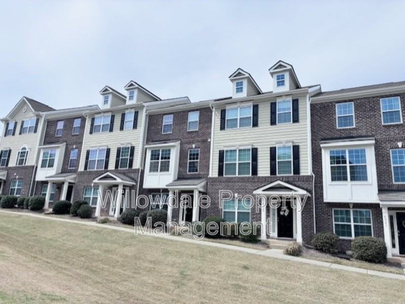 6025 Kentworth Dr - Photo 2 of 21