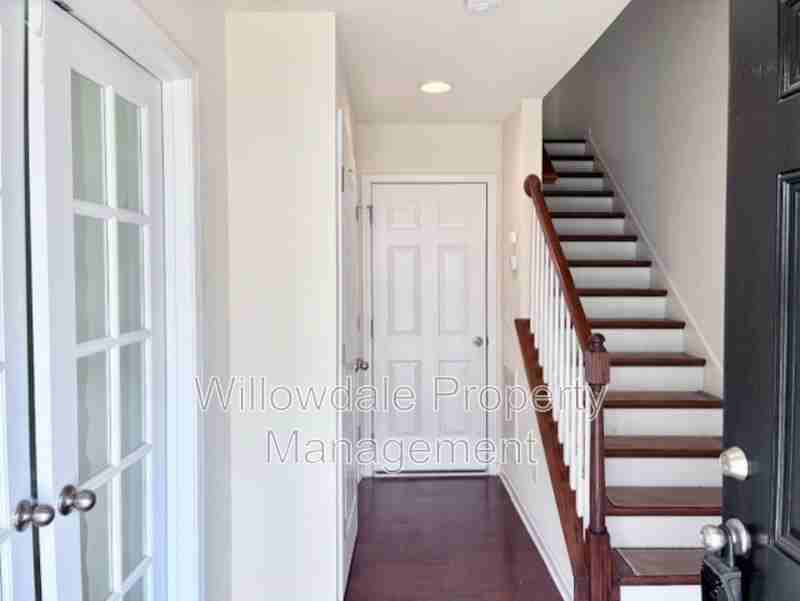 6025 Kentworth Dr - Photo 3 of 21