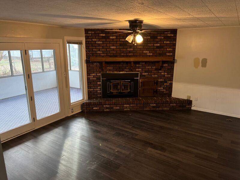 2129 S Delaware Ave #1 - Photo 6 of 14