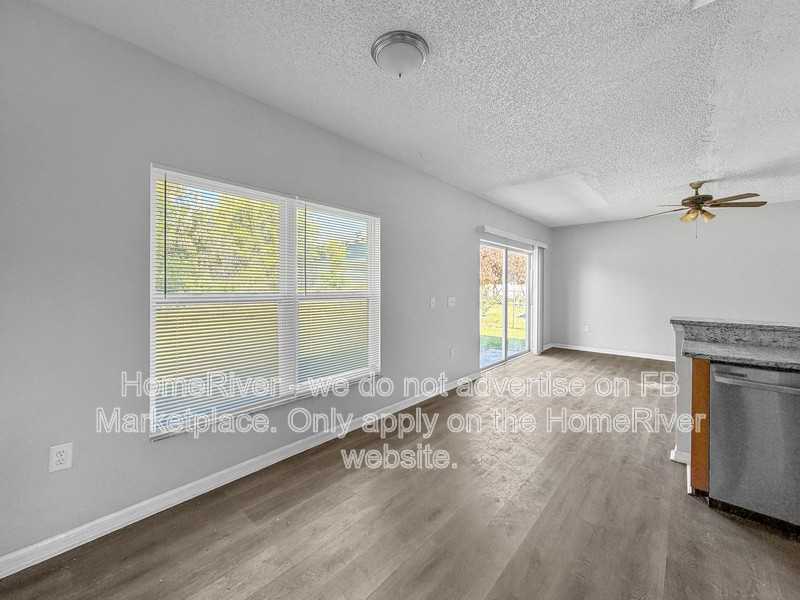 503 Hummingbird Ct - Photo 4 of 21