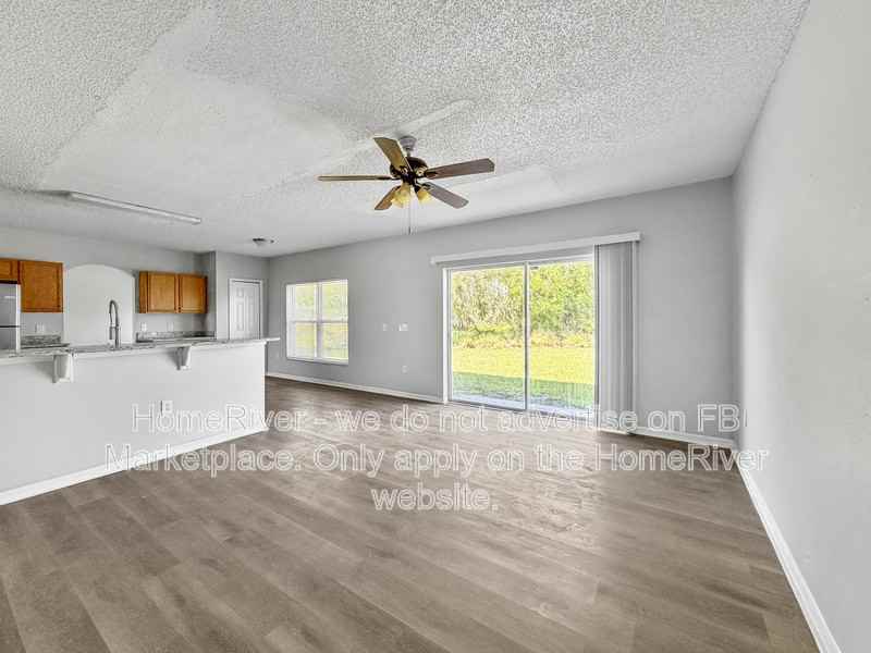 503 Hummingbird Ct - Photo 7 of 21