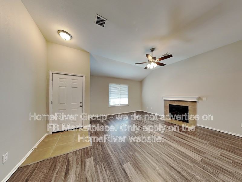 4915 N 36th St - Photo 4 of 26