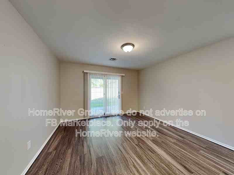 4915 N 36th St - Photo 5 of 26