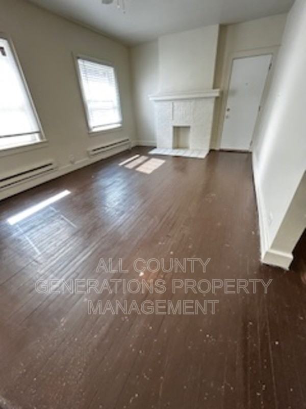 2932 S Moreland Blvd #2 - Photo 2 of 7