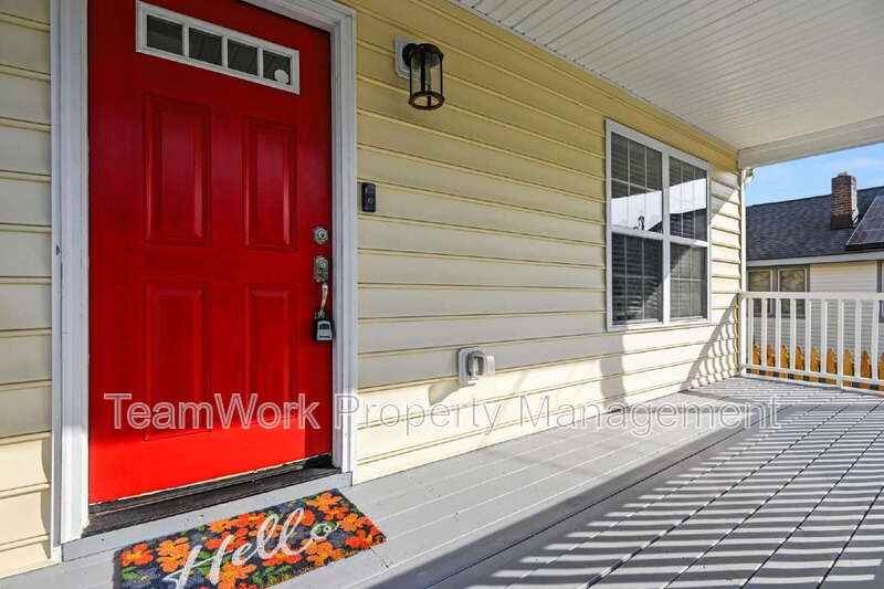 1124 5th Ave - Photo 4 of 29