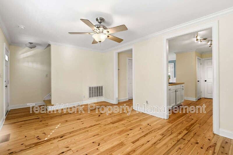 1124 5th Ave - Photo 6 of 29