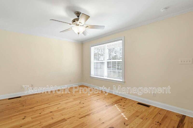 1124 5th Ave - Photo 7 of 29