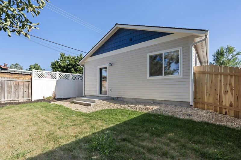 3716 W Custer Dr - Photo 3 of 25