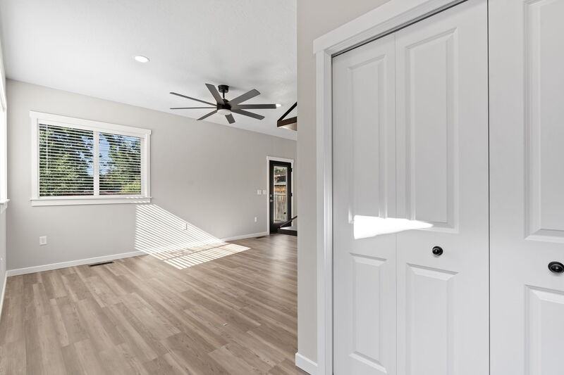 3716 W Custer Dr - Photo 5 of 25