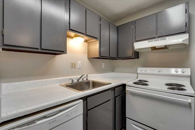 302 Dunlap Ave #4 - Photo 3 of 19