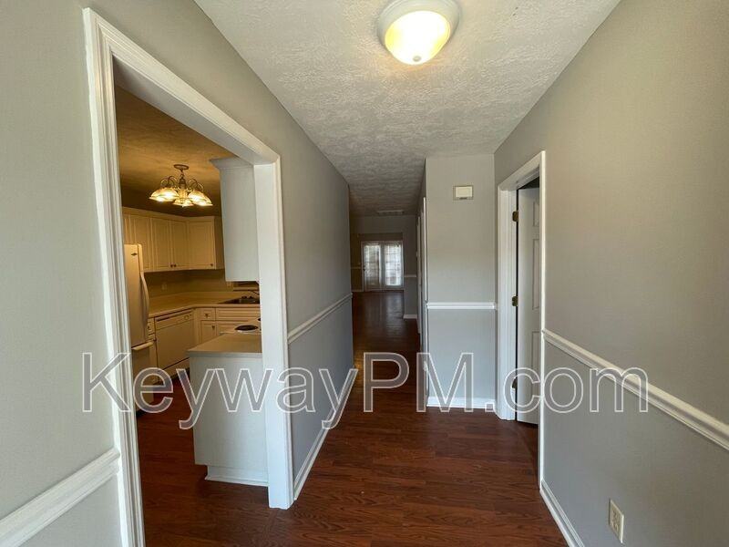 1414 Anna Way - Photo 3 of 16