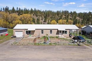 9322 S Spokane St - Photo 1 of 1